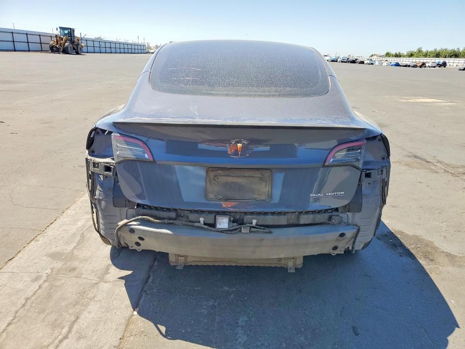 Продажа на аукционе авто 2023 Tesla Model 3, vin: 5YJ3E1EC5PF498229, номер лота: 61906356