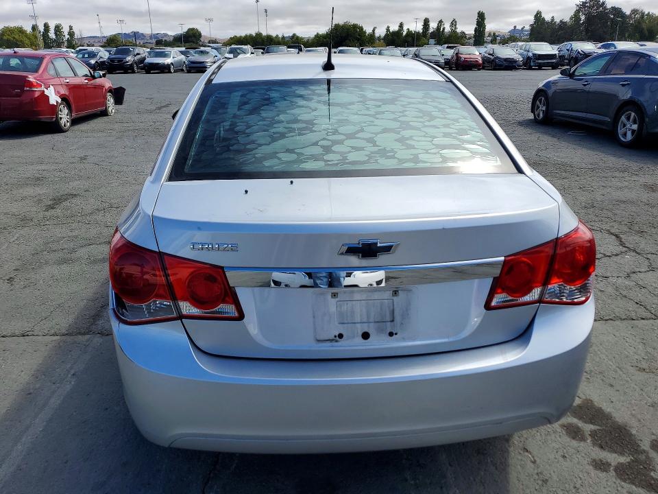 62295106 :رقم المزاد ، 1G1PC5SH8B7119228 vin ، 2011 Chevrolet Cruze مزاد بيع