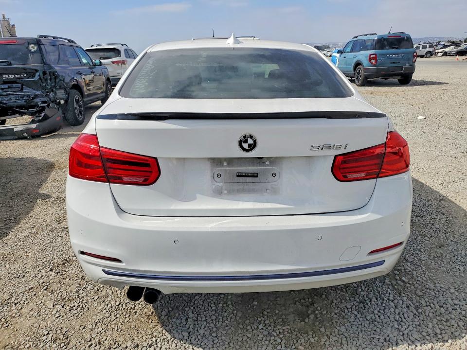 59338666 :رقم المزاد ، WBA8E9G57GNT44798 vin ، 2016 Bmw 328 مزاد بيع