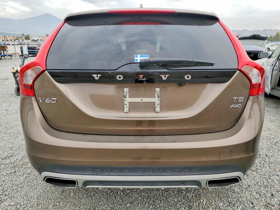 Продаж на аукціоні авто 2018 Volvo V60 Cross Country, vin: YV440MWK9J2058483, номер лоту: 59017696