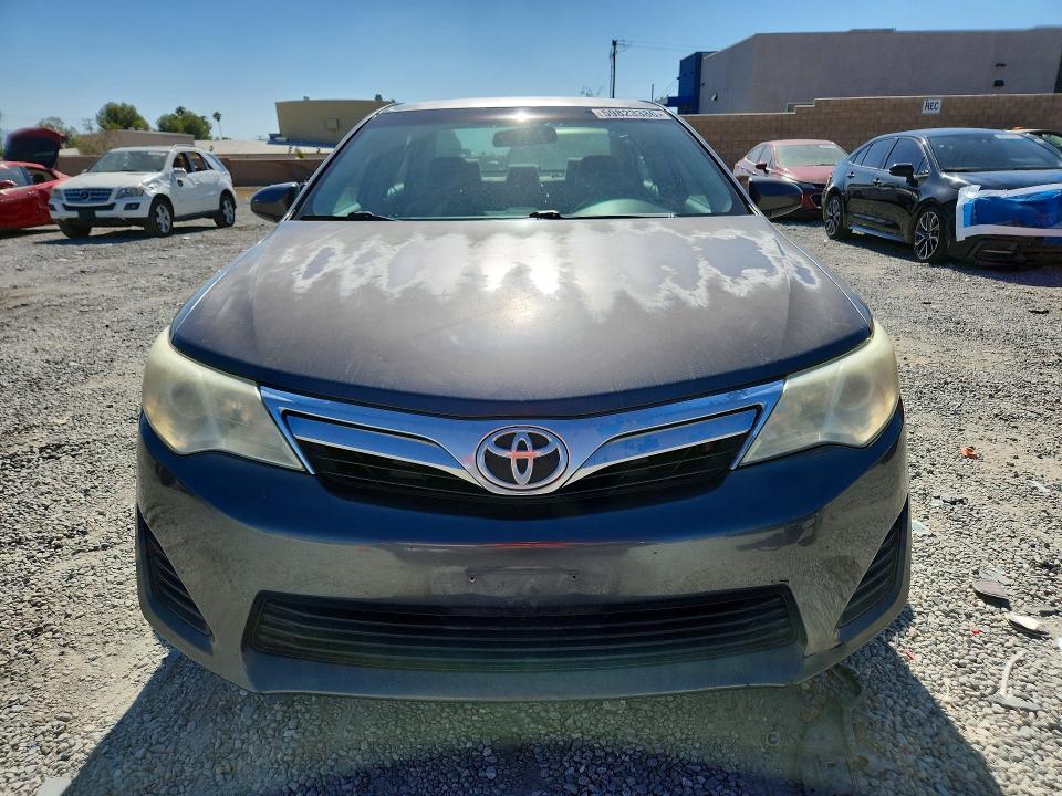 59823386 :رقم المزاد ، 4T4BF1FK5CR240293 vin ، 2012 Toyota Camry مزاد بيع