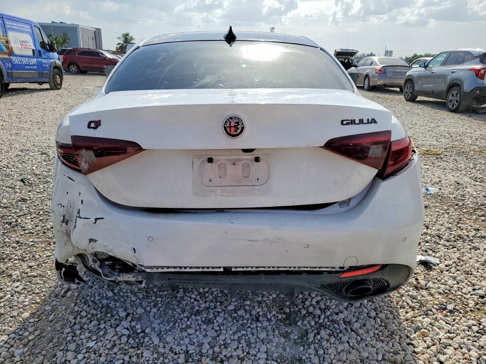 Продажа на аукционе авто 2021 Alfa Romeo Giulia, vin: ZARFANBN9M7640918, номер лота: 61067106