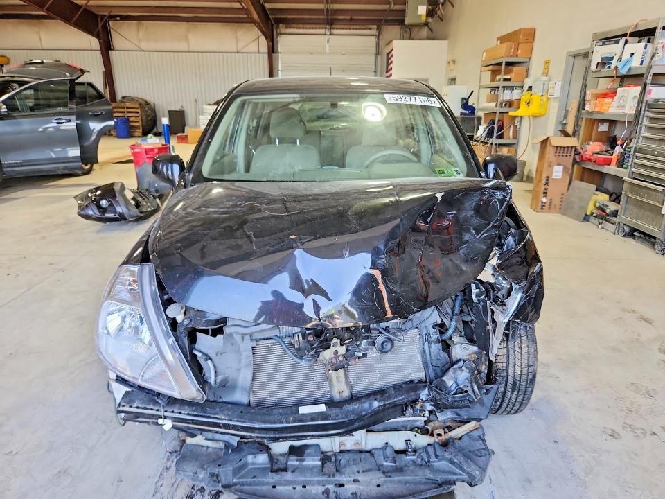 2010 Nissan Versa მანქანა იყიდება აუქციონზე, vin: 3N1BC1CP3AL422706, აუქციონის ნომერი: 59277166