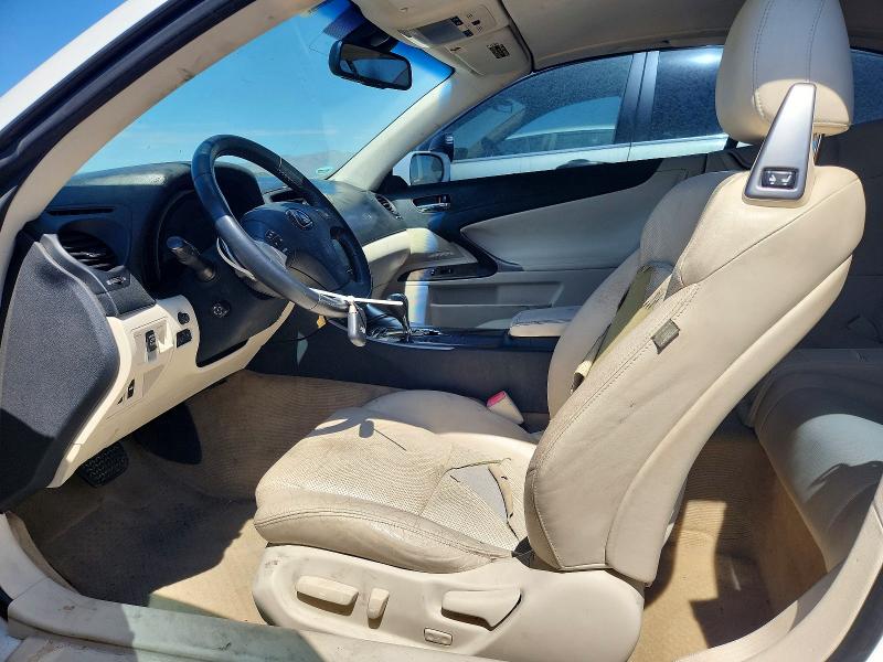 61860846 :رقم المزاد ، JTHFF2C26A2509385 vin ، 2010 Lexus Is 250c مزاد بيع