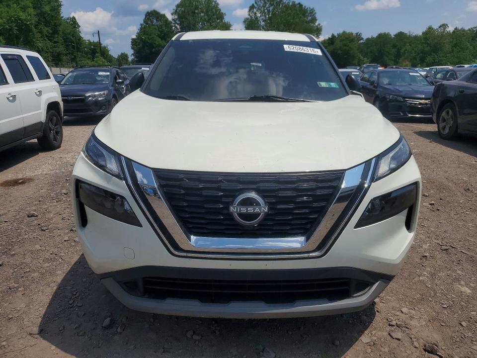 62086316 :رقم المزاد ، 5N1BT3AA1NC705688 vin ، 2022 Nissan Rogue مزاد بيع