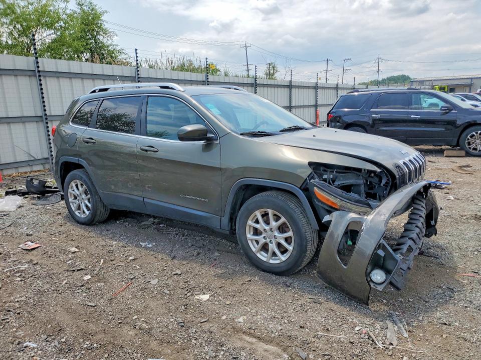 62270986 :رقم المزاد ، 1C4PJMCSXEW258966 vin ، 2014 Jeep Cherokee مزاد بيع