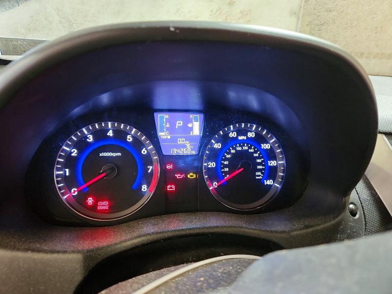 59590436 :رقم المزاد ، KMHCT5AE9FU220861 vin ، 2015 Hyundai Accent مزاد بيع
