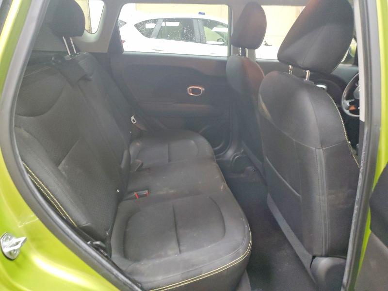 62240706 :رقم المزاد ، KNDJP3A53F7816180 vin ، 2015 Kia Soul مزاد بيع