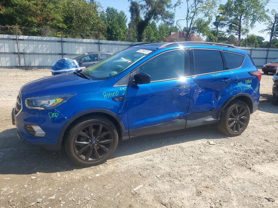Продажа на аукционе авто 2019 Ford Escape, vin: 1FMCU9GD6KUC47125, номер лота: 62494876