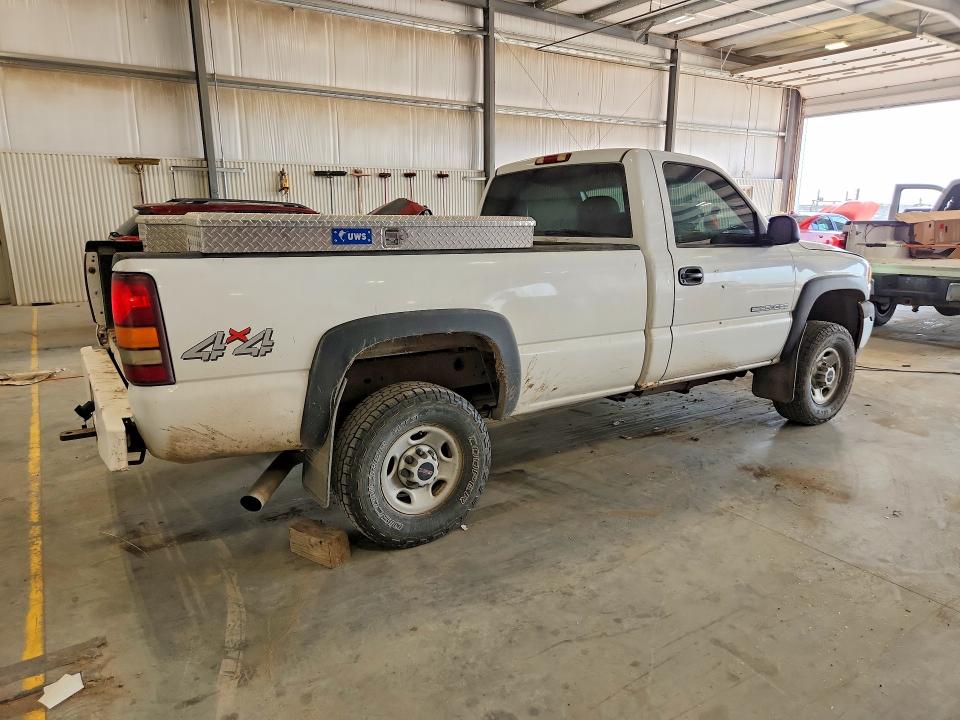 2002 Gmc Sierra მანქანა იყიდება აუქციონზე, vin: 1GTHK24U62Z228931, აუქციონის ნომერი: 61561716