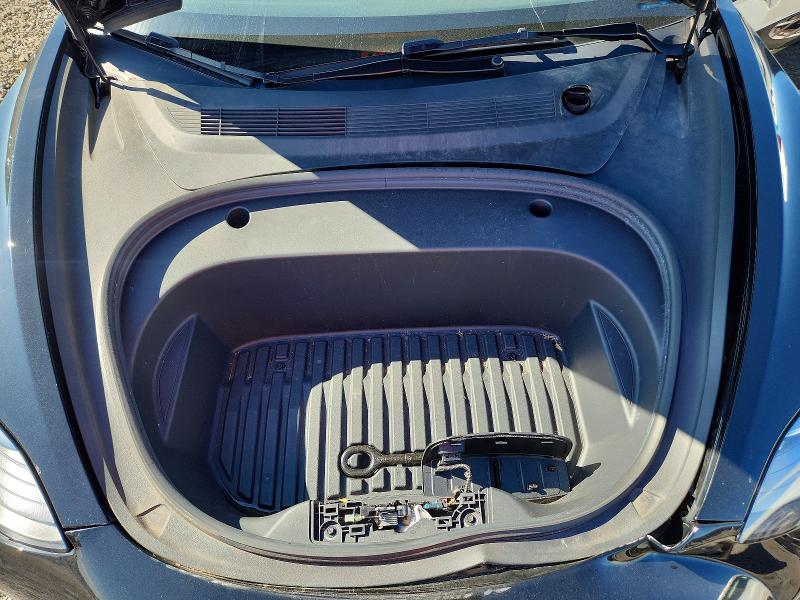 Продажа на аукционе авто 2023 Tesla Model 3, vin: 5YJ3E1EA8PF679551, номер лота: 57753216