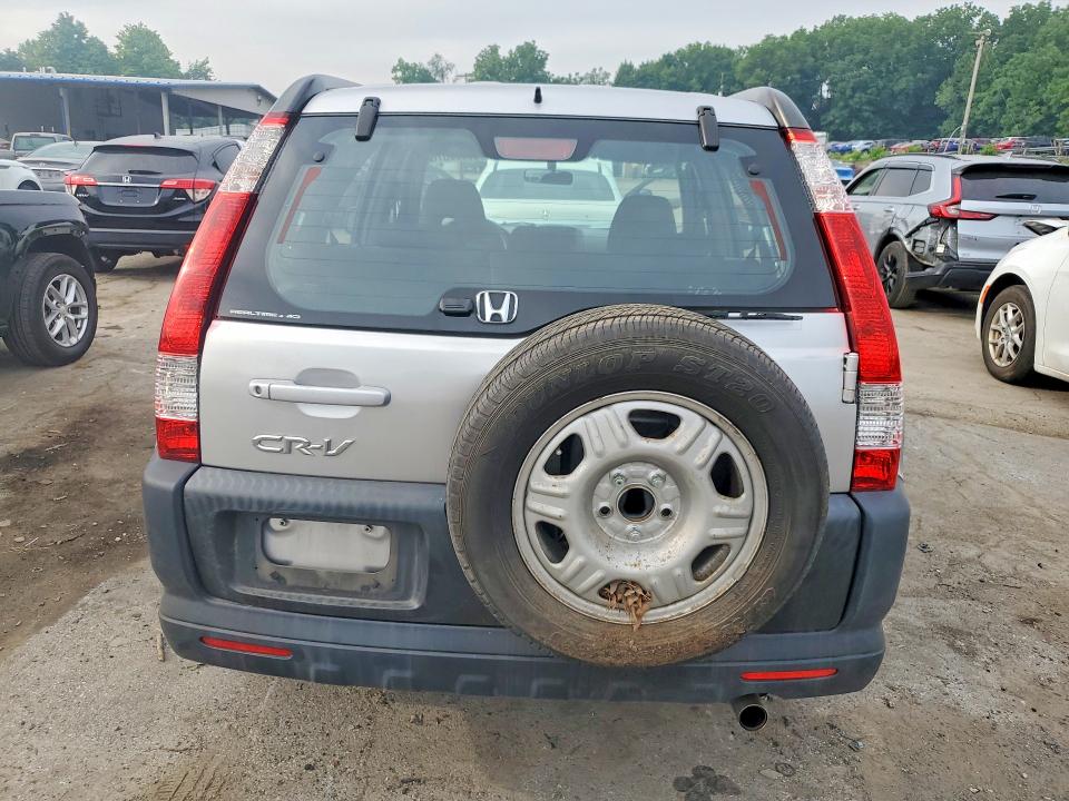 60062576 :رقم المزاد ، JHLRD78555C042256 vin ، 2005 Honda Cr-v مزاد بيع