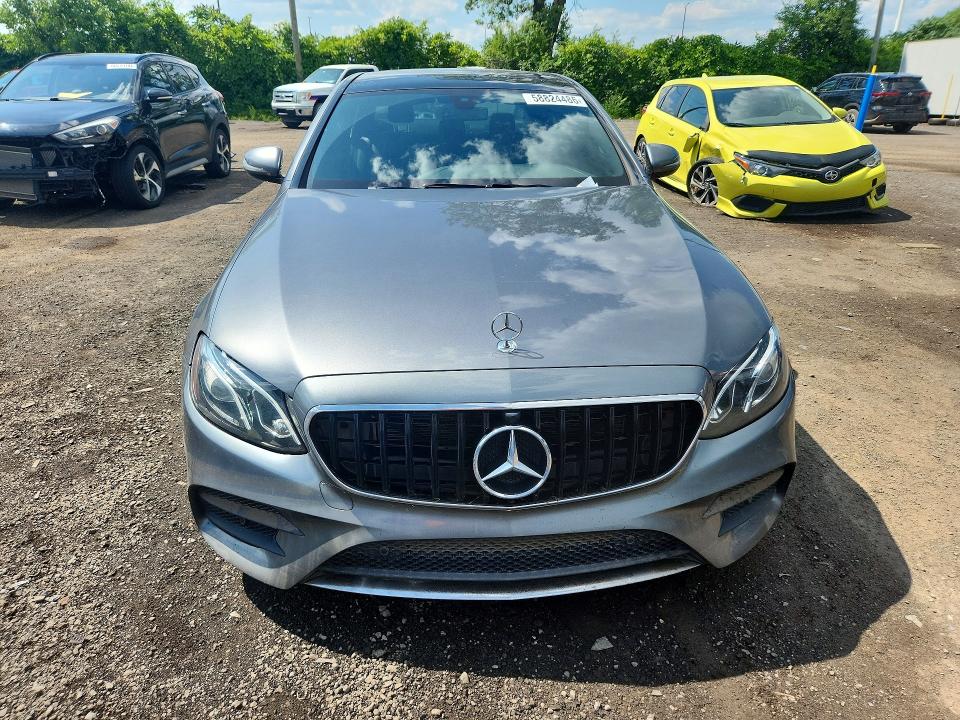 58824486 :رقم المزاد ، WDDZF6GB3HA230112 vin ، 2017 Mercedes-benz E مزاد بيع