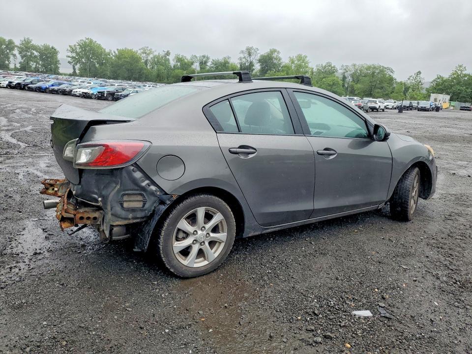 60293436 :رقم المزاد ، JM1BL1VG8B1401336 vin ، 2011 Mazda 3 مزاد بيع