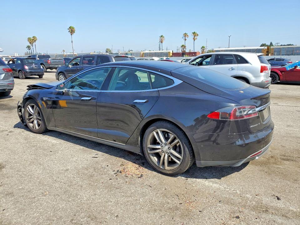 2016 Tesla Model S მანქანა იყიდება აუქციონზე, vin: 5YJSA1E28GF131954, აუქციონის ნომერი: 62545156