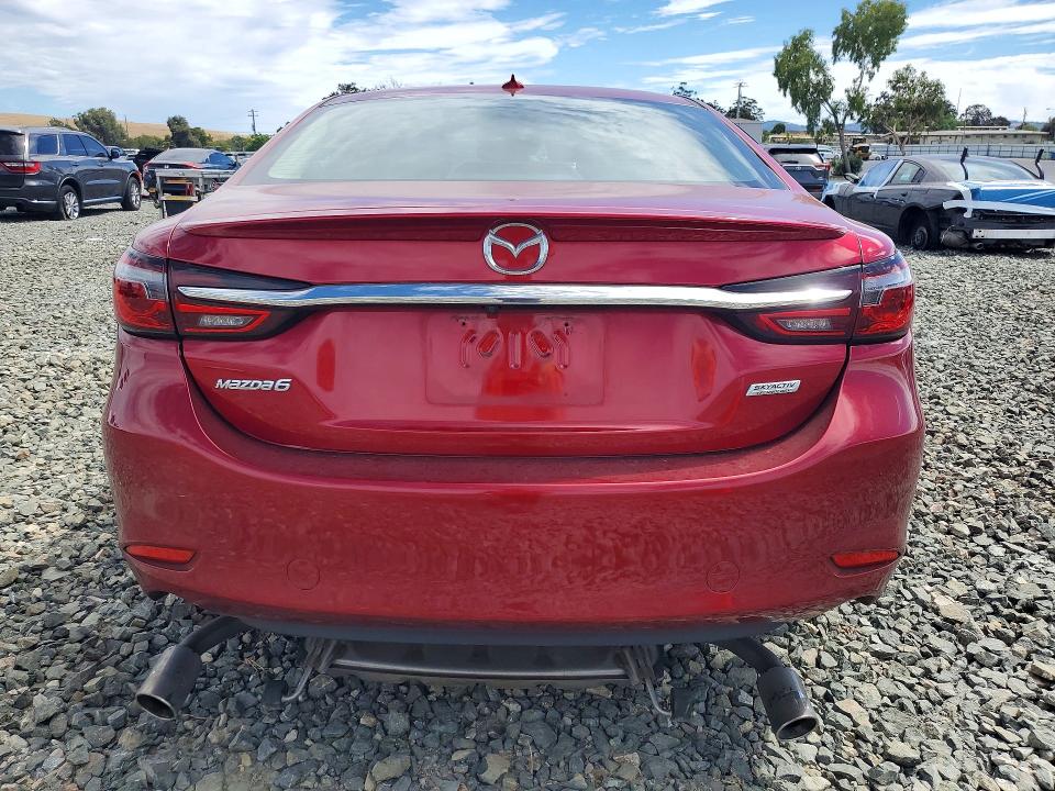 61999866 :رقم المزاد ، JM1GL1TY6J1327558 vin ، 2018 Mazda 6 مزاد بيع