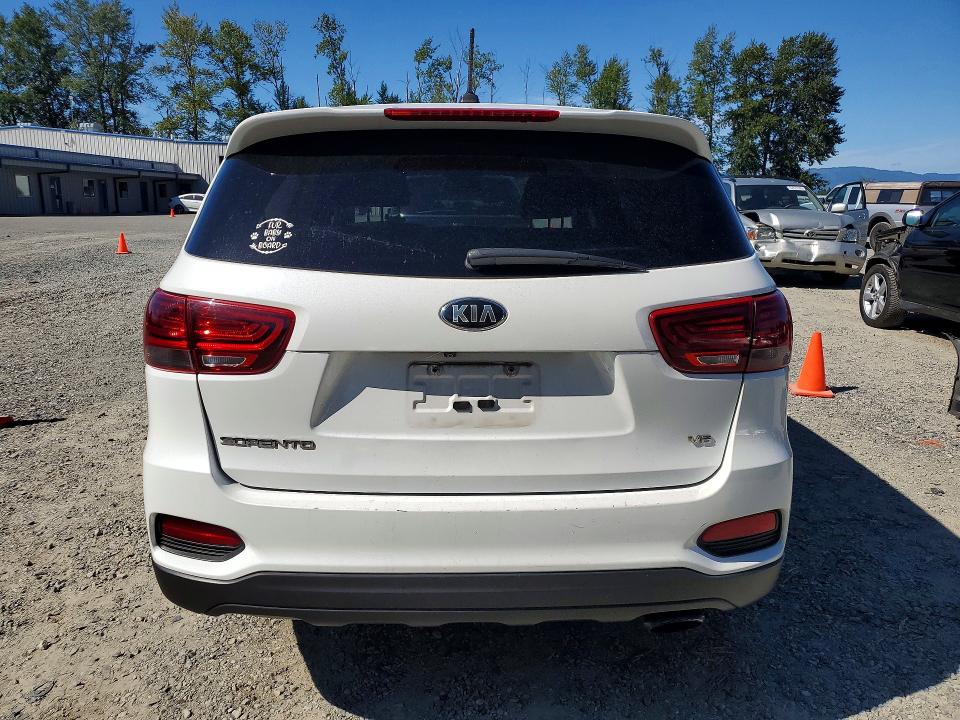 2019 Kia Sorento მანქანა იყიდება აუქციონზე, vin: 5XYPGDA56KG468663, აუქციონის ნომერი: 63319346