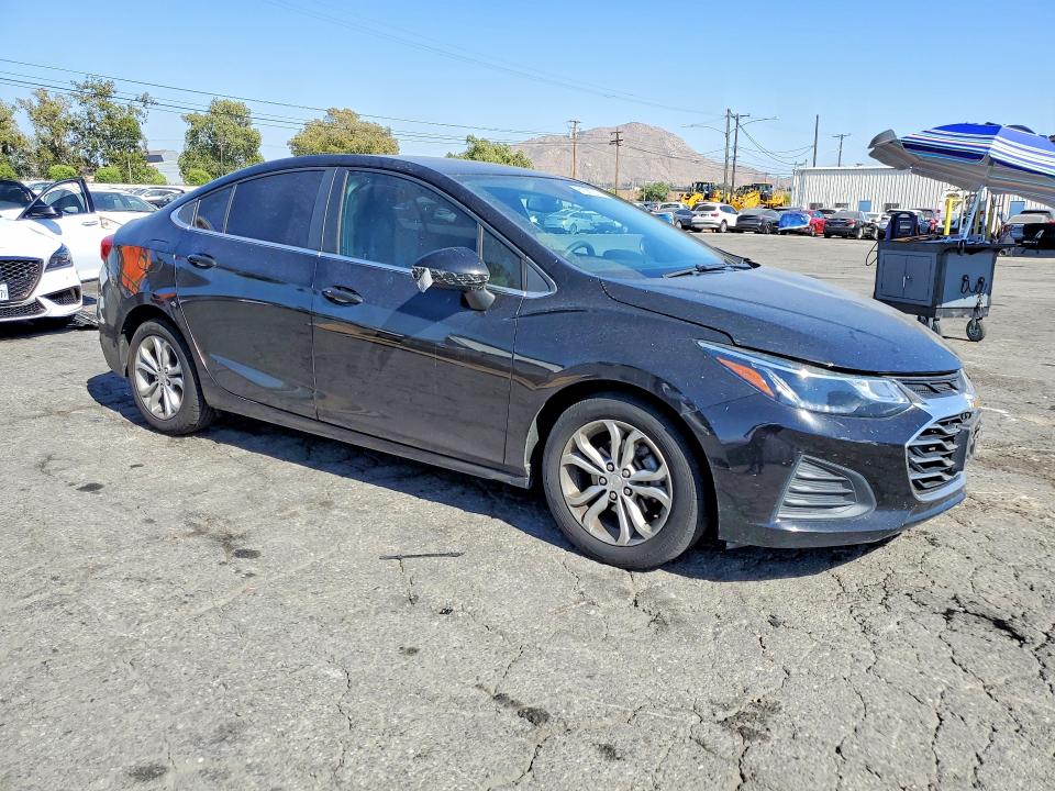 Продаж на аукціоні авто 2019 Chevrolet Cruze, vin: 1G1BE5SM1K7138821, номер лоту: 61387576