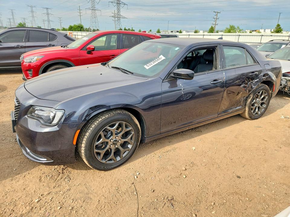 63238686 :رقم المزاد ، 2C3CCARG5JH255030 vin ، 2018 Chrysler 300 مزاد بيع