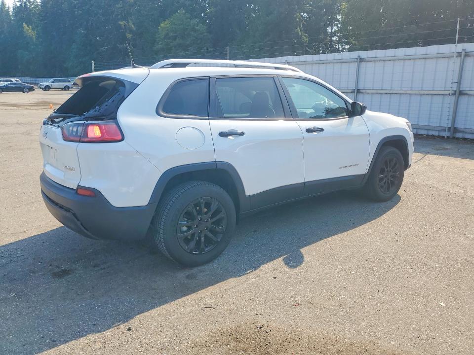60545596 :رقم المزاد ، 1C4PJLCB4LD548011 vin ، 2020 Jeep Cherokee مزاد بيع