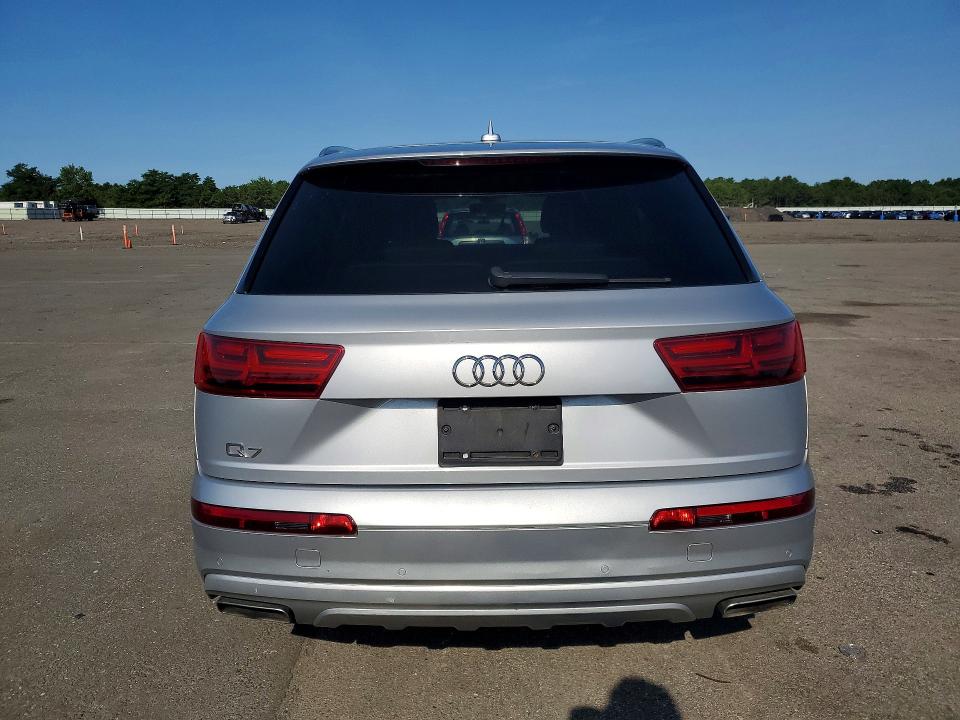 Продаж на аукціоні авто 2019 Audi Q7, vin: WA1LAAF70KD001417, номер лоту: 58813116