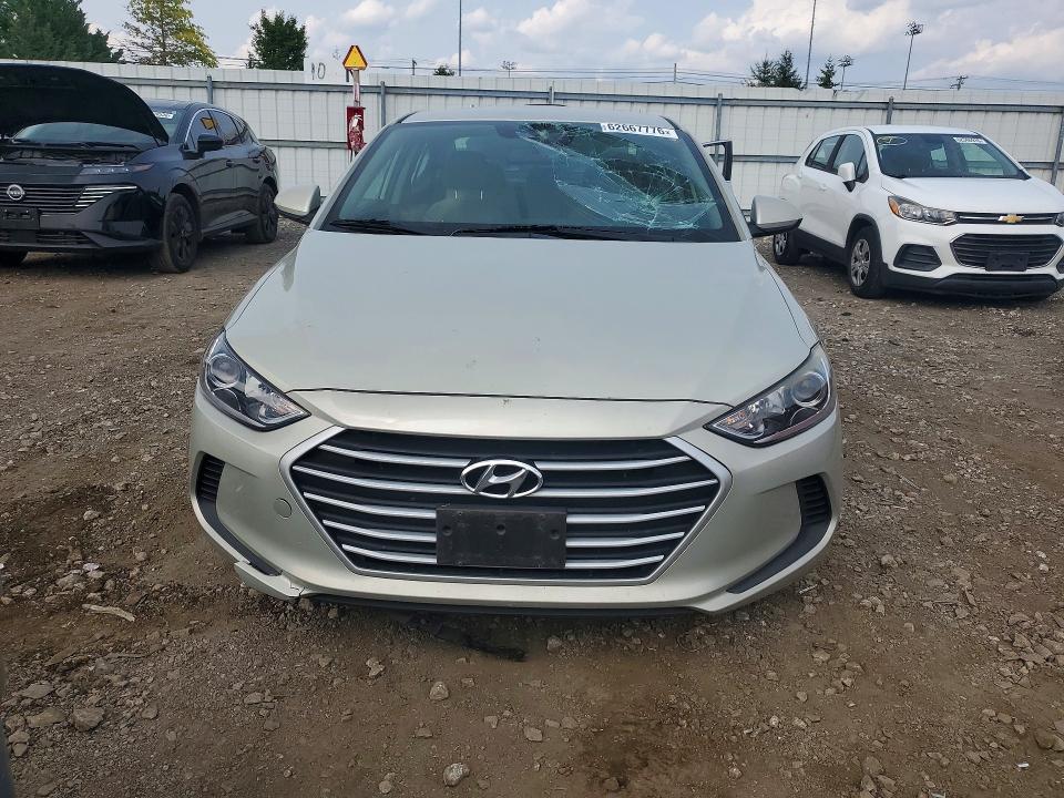2017 Hyundai Elantra მანქანა იყიდება აუქციონზე, vin: KMHD74LF4HU380156, აუქციონის ნომერი: 62667776