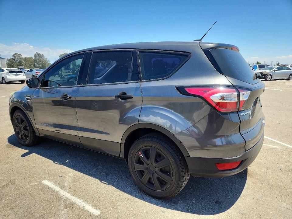 Продажа на аукционе авто 2017 Ford Escape, vin: 1FMCU0F78HUC04471, номер лота: 61172096