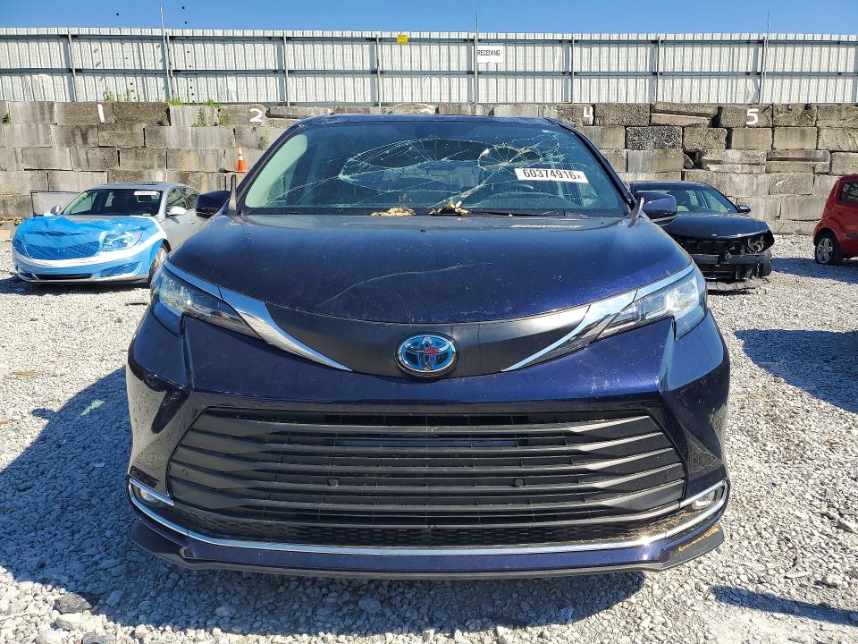 Продаж на аукціоні авто 2022 Toyota Sienna, vin: 5TDYRKEC5NS126589, номер лоту: 60374916