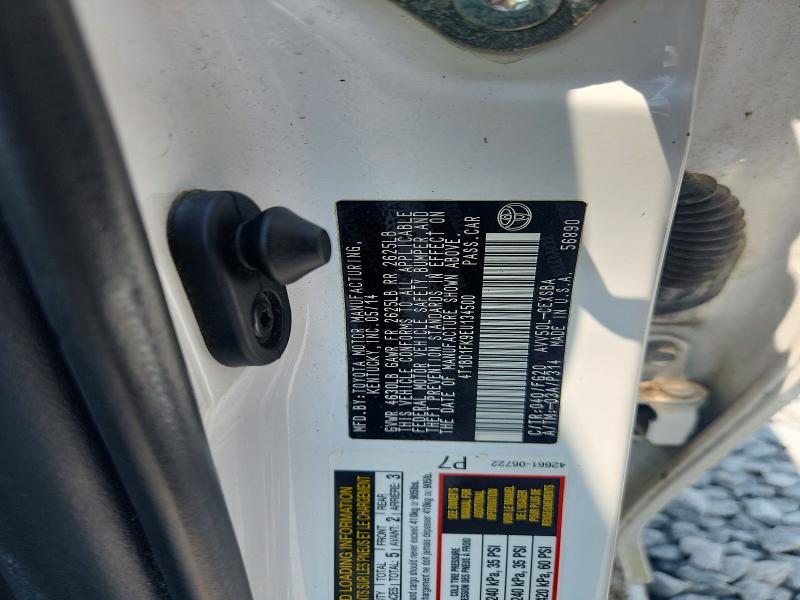 2014 Toyota Camry Hybrid მანქანა იყიდება აუქციონზე, vin: 4T1BD1FK9EU134500, აუქციონის ნომერი: 62709836