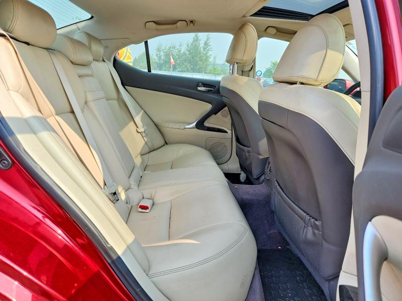 61146066 :رقم المزاد ، JTHCF5C27B5049027 vin ، 2011 Lexus Is مزاد بيع