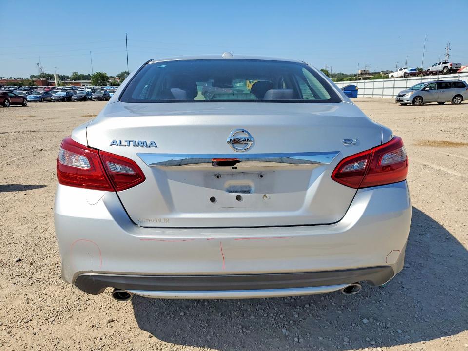 2018 Nissan Altima მანქანა იყიდება აუქციონზე, vin: 1N4AL3AP0JC264527, აუქციონის ნომერი: 60760686