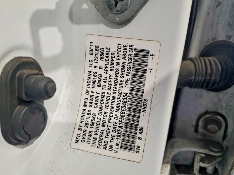 60613686 :رقم المزاد ، 19XFA1F56BE048354 vin ، 2011 Honda Civic مزاد بيع