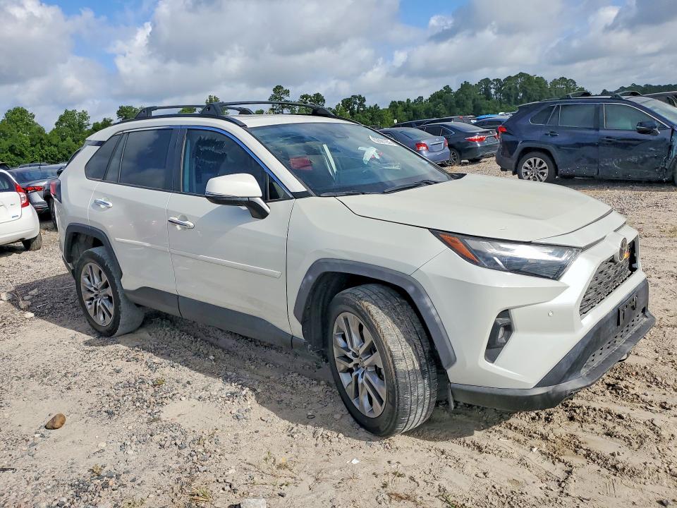 Продажа на аукционе авто 2022 Toyota Rav4, vin: 2T3Y1RFV3NW197742, номер лота: 62601256
