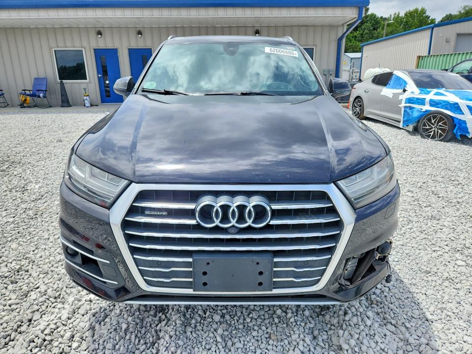 2017 Audi Q7 მანქანა იყიდება აუქციონზე, vin: WA1VAAF79HD024082, აუქციონის ნომერი: 62006686