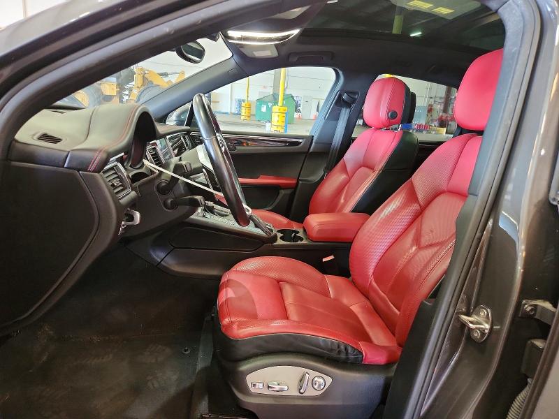 62749646 :رقم المزاد ، WP1AA2A54JLB05680 vin ، 2018 Porsche Macan مزاد بيع