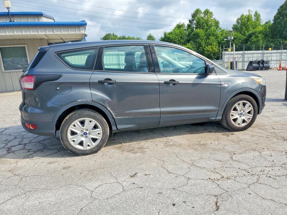 61742066 :رقم المزاد ، 1FMCU0F77FUA48906 vin ، 2015 Ford Escape مزاد بيع