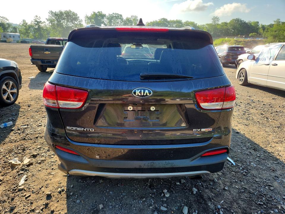 60617346 :رقم المزاد ، 5XYPHDA11HG253646 vin ، 2017 Kia Sorento مزاد بيع