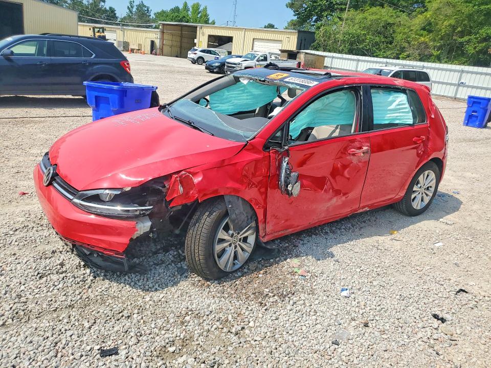 61318086 :رقم المزاد ، 3VWG17AU5JM281004 vin ، 2018 Volkswagen Golf مزاد بيع