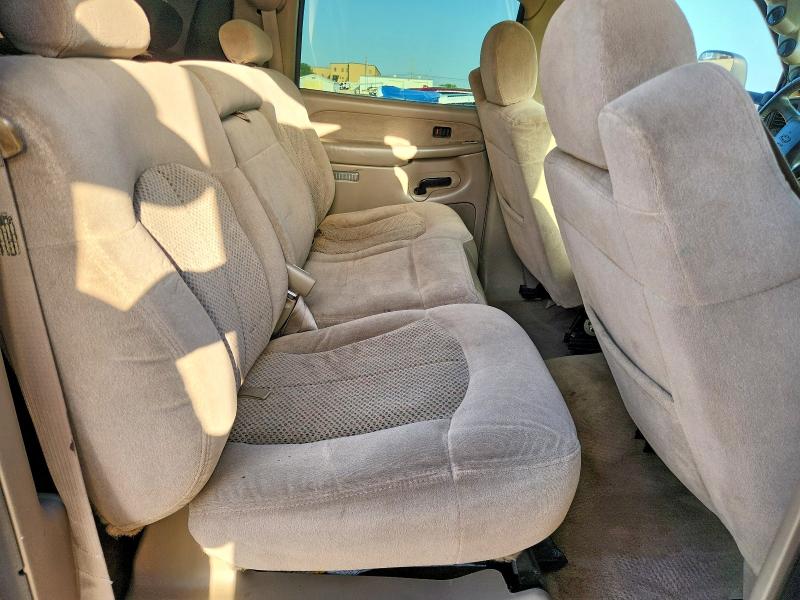 61320216 :رقم المزاد ، 1GCHC23102F216103 vin ، 2002 Chevrolet Silverado مزاد بيع
