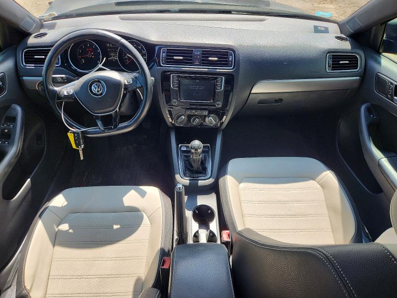 61023076 :رقم المزاد ، 3VWB17AJ0GM384386 vin ، 2016 Volkswagen Jetta مزاد بيع