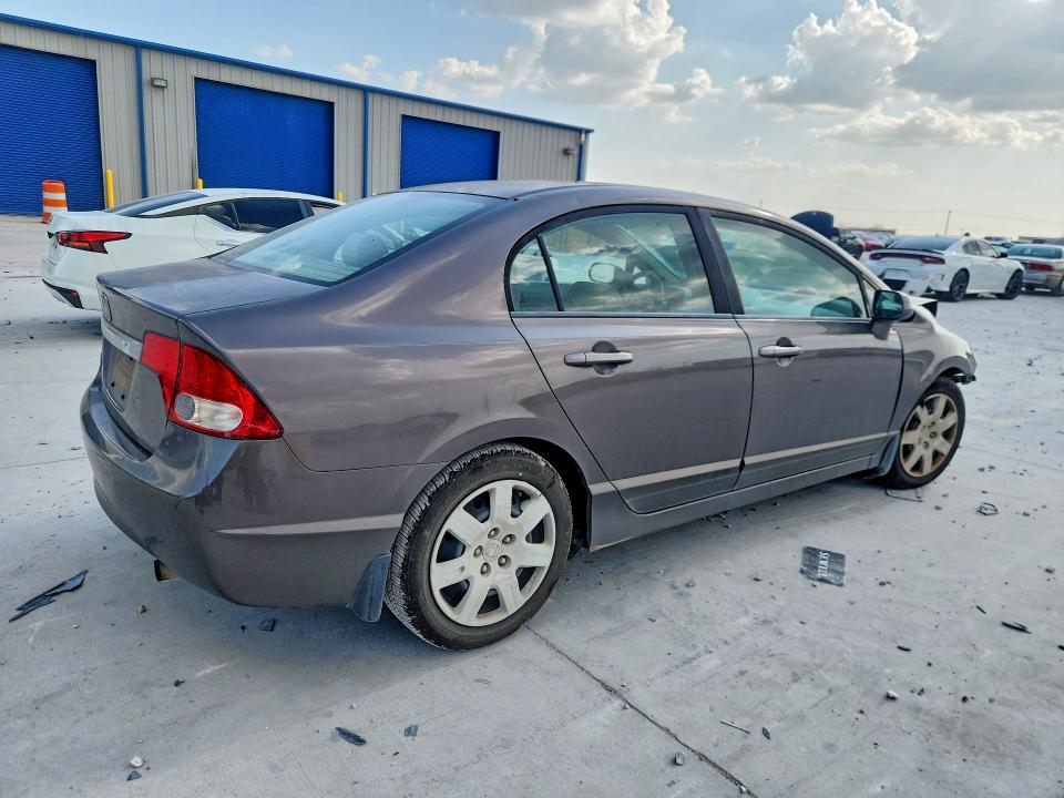 2011 Honda Civic მანქანა იყიდება აუქციონზე, vin: 19XFA1F50BE019870, აუქციონის ნომერი: 61983466