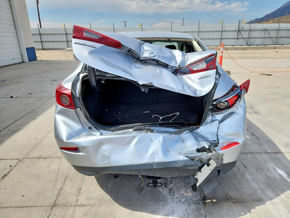 Продаж на аукціоні авто 2017 Mazda 3, vin: 3MZBN1U74HM109204, номер лоту: 63346036