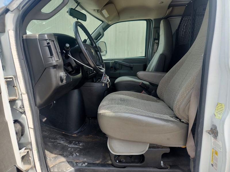 85772915 :رقم المزاد ، 1GCWGAFP5N1146637 vin ، 2022 Chevrolet Express G2500 مزاد بيع