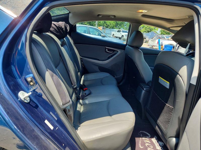 60661246 :رقم المزاد ، KMHDH4AH7FU422270 vin ، 2015 Hyundai Elantra مزاد بيع