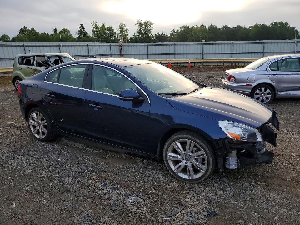 2013 Volvo S60 მანქანა იყიდება აუქციონზე, vin: YV1902FH8D2190473, აუქციონის ნომერი: 61664106