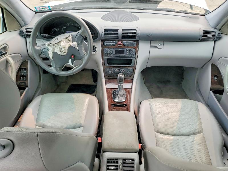 61289156 :رقم المزاد ، WDBRF81J64F552292 vin ، 2004 Mercedes-benz C مزاد بيع