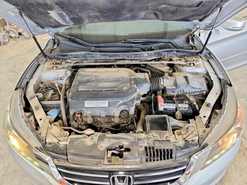 62207106 :رقم المزاد ، 1HGCR3F89DA043352 vin ، 2013 Honda Accord مزاد بيع