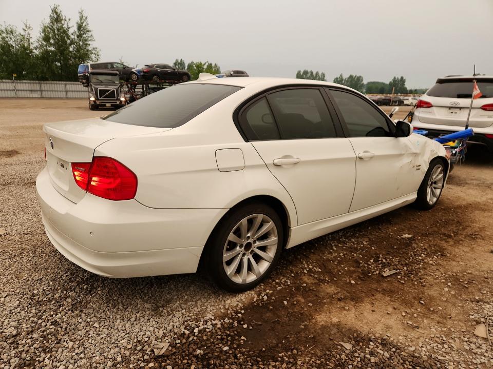 2011 Bmw 328 მანქანა იყიდება აუქციონზე, vin: WBAPK7C53BF083932, აუქციონის ნომერი: 60304036