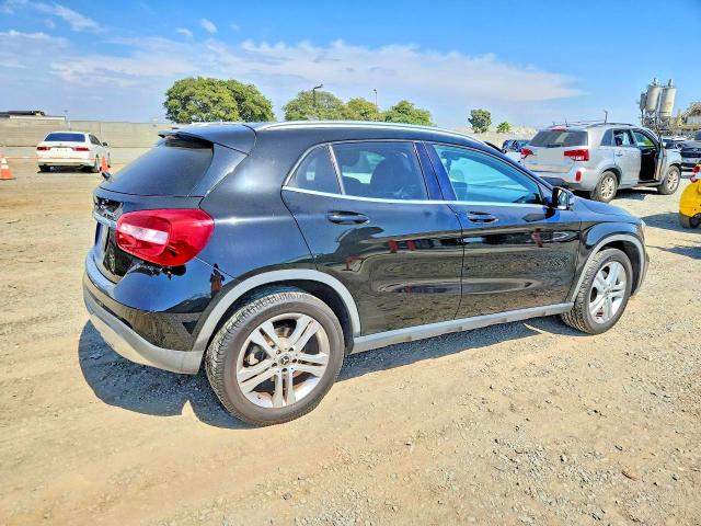 2018 Mercedes-benz Gla მანქანა იყიდება აუქციონზე, vin: WDCTG4GBXJJ503743, აუქციონის ნომერი: 61620646