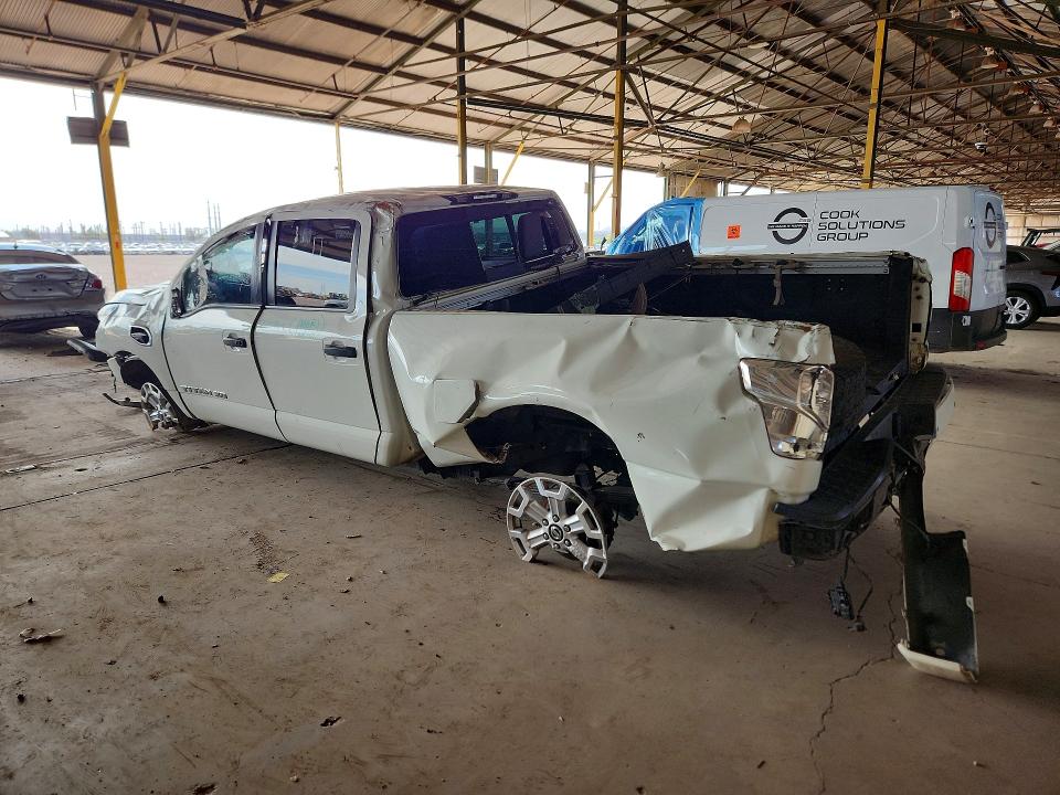 60968726 :رقم المزاد ، 1N6AA1FB2NN105968 vin ، 2022 Nissan Titan Xd مزاد بيع